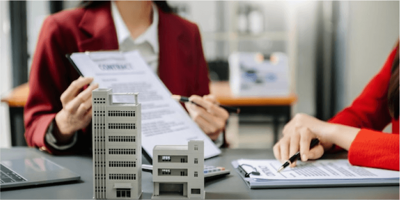 Transaction tracking and document management for UAE commercial leases